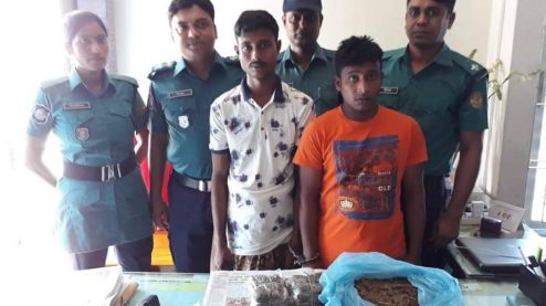 খুলনায় এক কেজি  গাঁজাসহ দুই জন মাদক বিক্রেতা গ্রেফতার