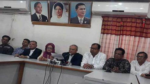 সুলতান মনসুরকে ছলনাময়ী বললেন রিজভী