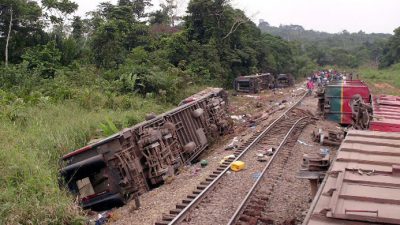 কঙ্গোয় ট্রেন দুর্ঘটনায় শিশুসহ নিহত ২৪