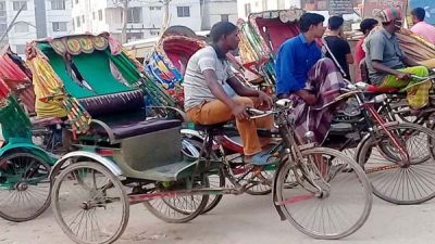 কেসিসি’র আল্টিমেটাম আমলে নিচ্ছে না ব্যাটারি চালিত রিক্সার চালক-মালিকরা!