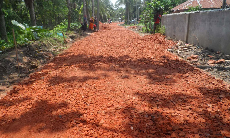 অভয়নগরে এলজিআরডি’র রাস্তার কাজে অনিয়মের অভিযোগ