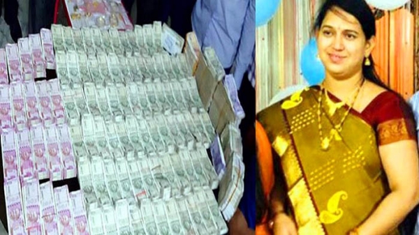 সেরা কর্মকর্তার বাড়িতে পাওয়া গেল ঘুষের ৯৩ লাখ টাকা