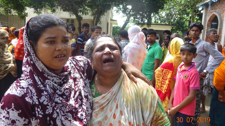 কালিয়ায় মসজিদের সানসেট ধসে শিশুর মৃত্যু