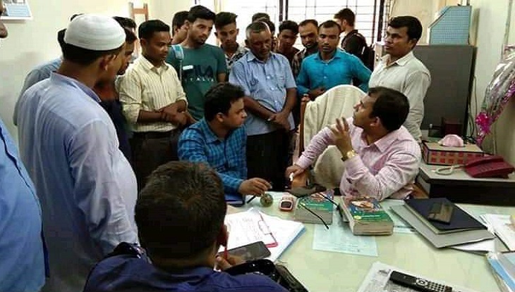 ঘুষ দিলেই মেলে লাইসেন্স, বিআরটিএ কর্মকর্তাকে জরিমানা