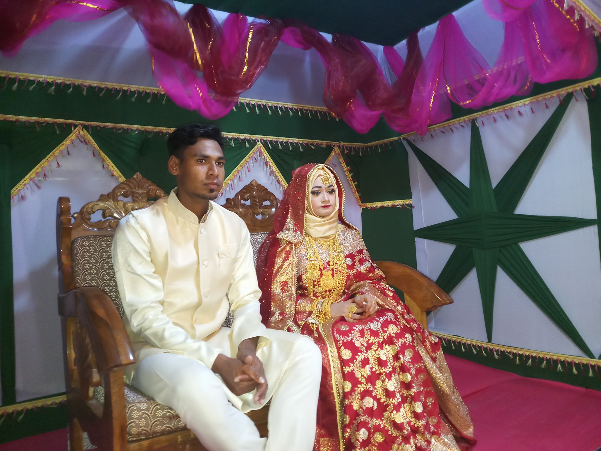 জাঁকজমকপূর্ণ আয়োজনে মোস্তাফিজের বৌভাত