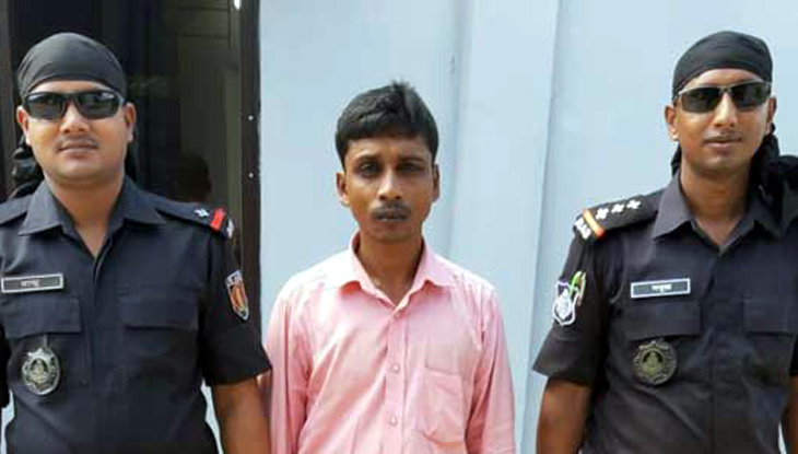 ফুলবাড়িয়ায় ফেসবুকে গুজব ছড়ানোর অভিযোগে যুবক আটক