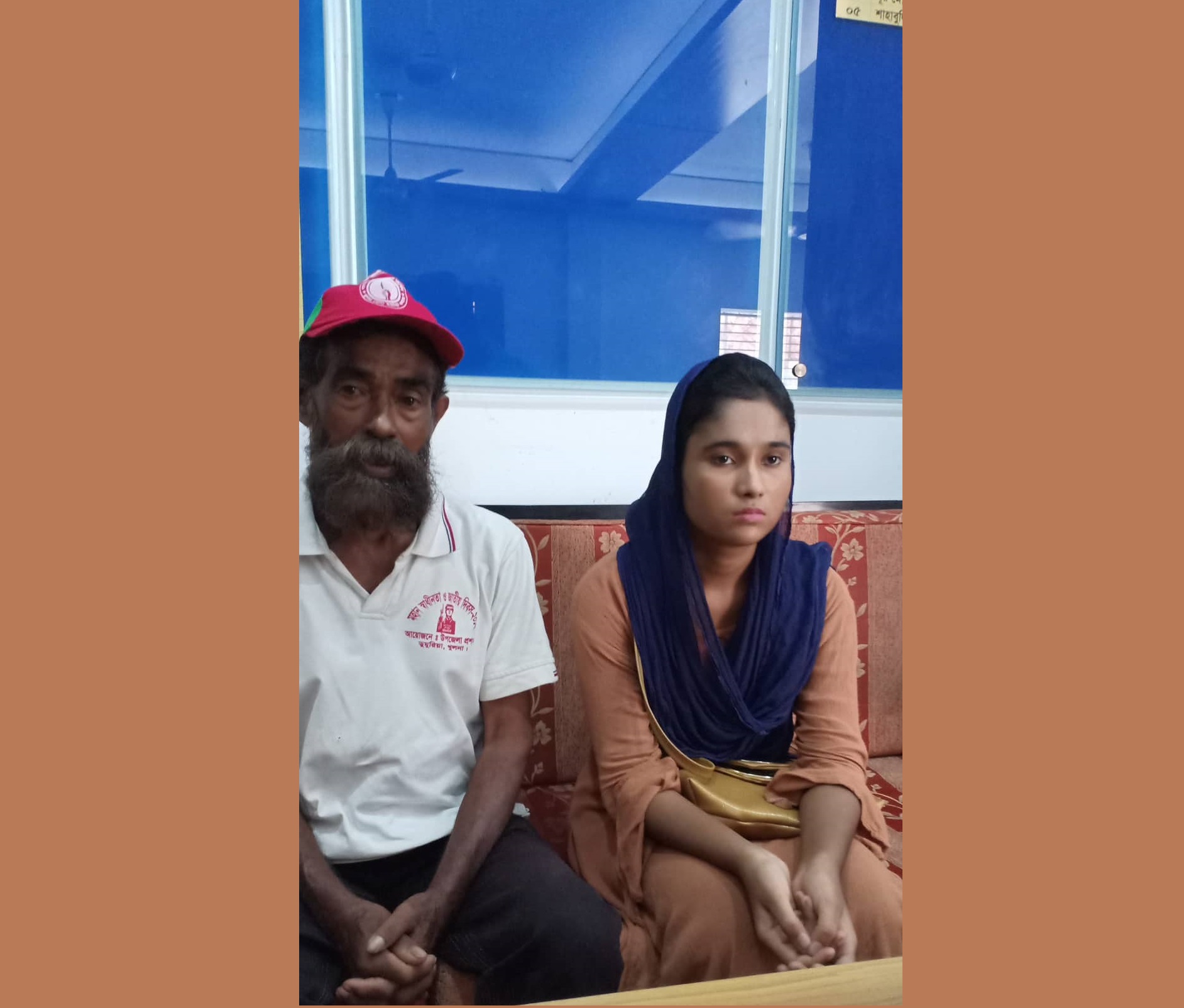 খুলনায় মুক্তিযোদ্ধার স্ত্রীকে মাদক দিয়ে ফাঁসানোর অভিযোগ