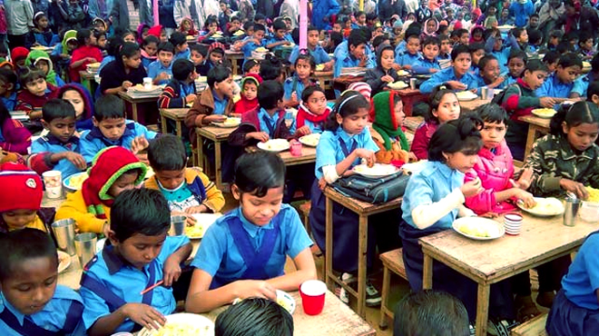২০২৩ সালের মধ্যে সব প্রাইমারি স্কুলে দুপুরের খাবার