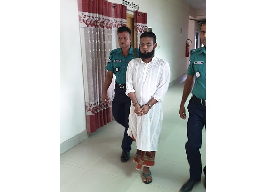 খুলনায় মাদ্রাসা ছাত্রকে অজু খানায় বলাৎকার: শিক্ষক গ্রেফতার