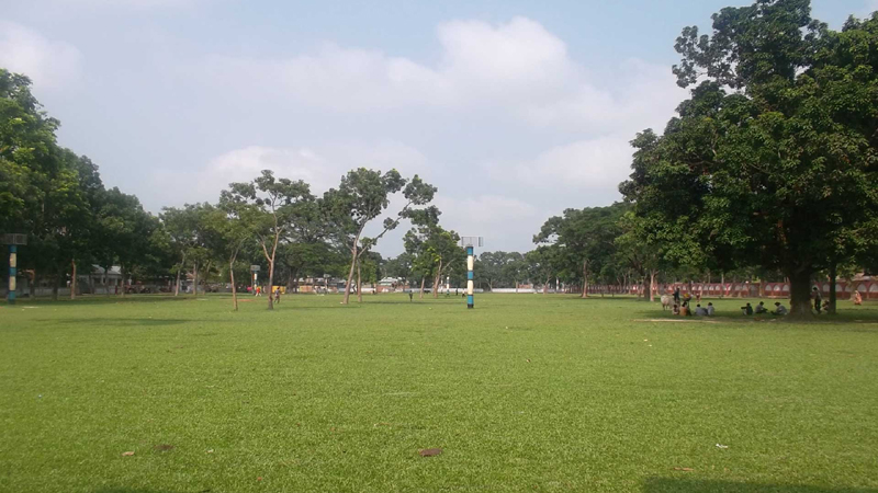 লাখো মুসল্লির অপেক্ষায় শোলাকিয়া