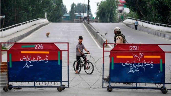 ঝড়ের আগের নিস্তব্ধতাই কাশ্মীরের বর্তমান অবস্থা