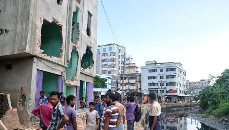 চট্টগ্রামের মহেশখালে উচ্ছেদ অভিযান