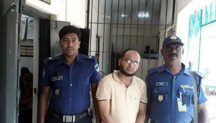 বেনাপোল স্থলবন্দর থেকে হত্যা মামলার আসামি গ্রেফতার