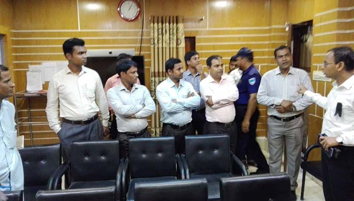 যশোরে মেডিকেল প্রতিনিধিদেরকে জরিমানা