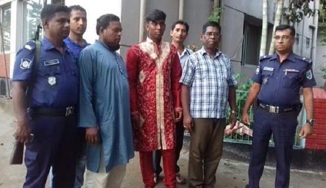 দৌলতপুরে বাল্যবিবাহ নিরোধ আইনে ভুয়া কাজী এবং বরের কারাদণ্ড