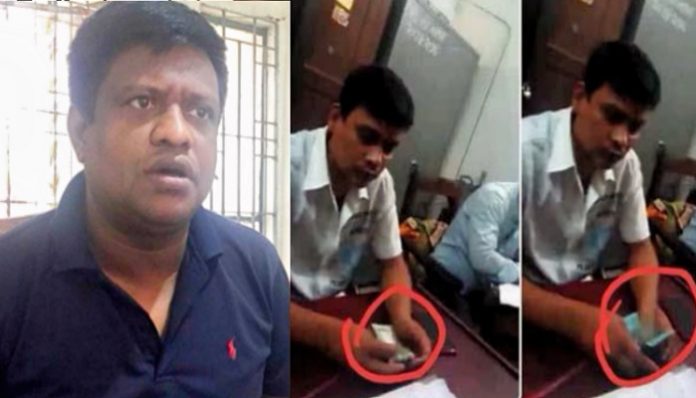 ঘুষ নেয়ার ভিডিও ভাইরাল, বরখাস্ত সেই সাব-রেজিস্ট্রার