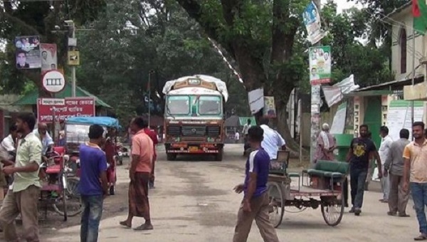 সম্রাট ও গিয়াস উদ্দিনসহ ৮ নেপালিয়ানের বিষয়ে হিলি ইমিগ্রেশনে সর্তকর্তা জারি