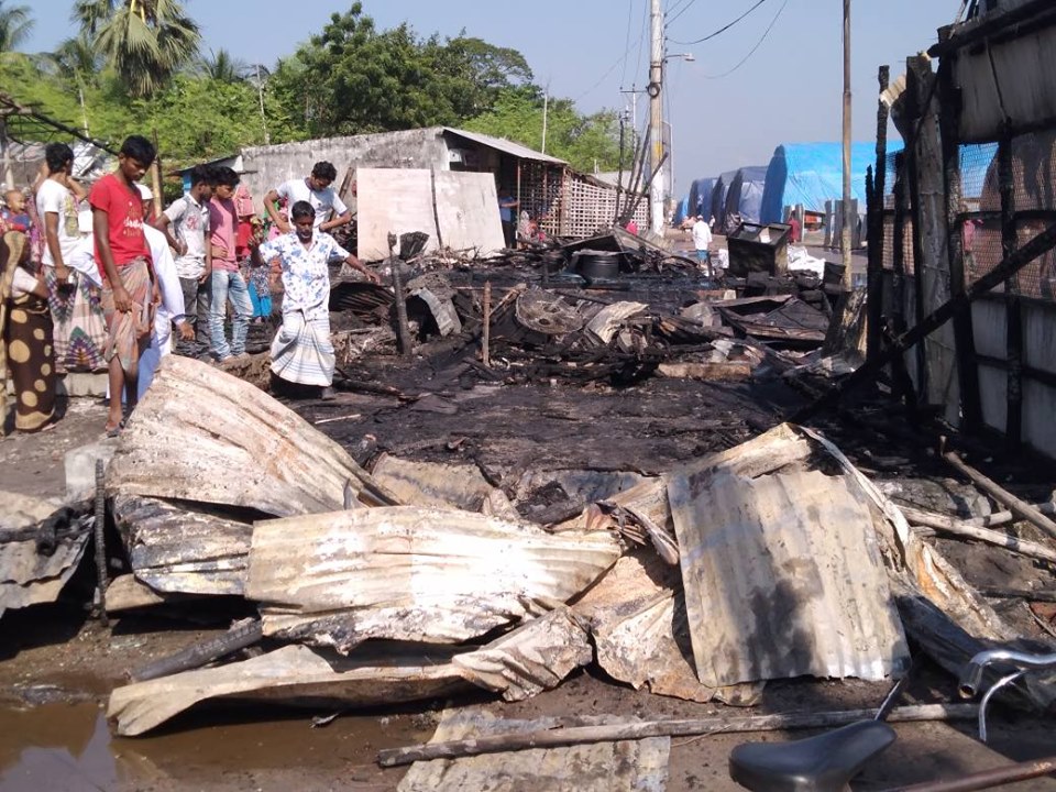 নগরীর ৪নং ঘাটে অনুমোদনহীন ডিজেলের দোকানে অগ্নিকান্ড