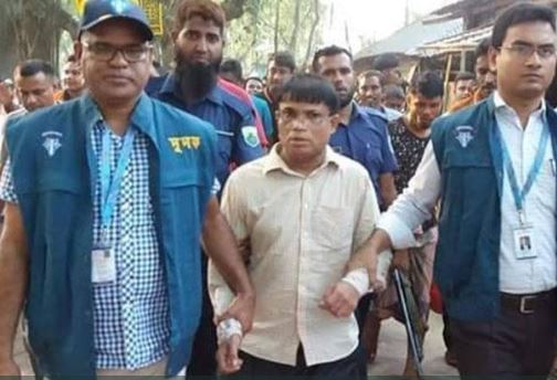 বগুড়ায় ঘুষ লেনদেনের সময় ভূমি কর্মকর্তা গ্রেফতার