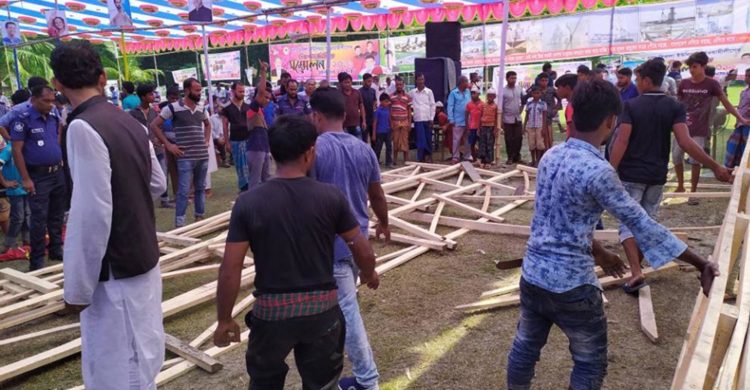 চিতলমারীতে সম্মেলনের মঞ্চ ভেঙ্গে আ’লীগের ১৫ নেতাকর্মী আহত