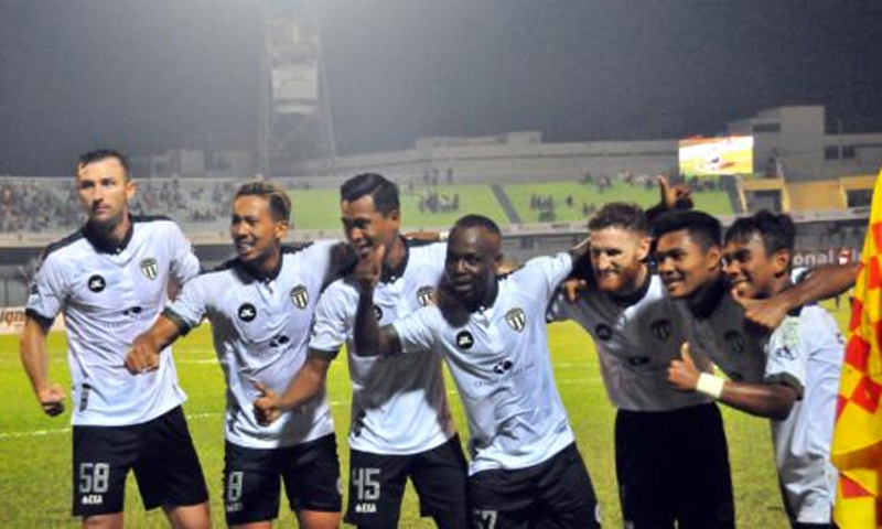 চট্টগ্রাম আবাহনীকে হারিয়ে চ্যাম্পিয়ন তেরেঙ্গানু