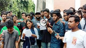 বুয়েটে সাংগঠনিক ছাত্ররাজনীতি বন্ধ চান শিক্ষার্থীরা