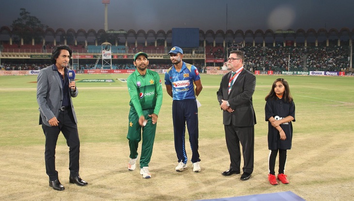 সিরিজের প্রথম টি-টুয়েন্টিতে টসে জিতল পাকিস্তান
