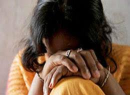 এবার তেরখাদায় কলেজ ছাত্রীকে বিয়ের প্রলোভনে অধ্যক্ষের অনৈতিক কর্মকান্ড!