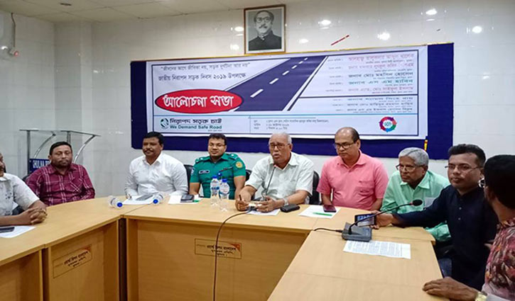 পাঁচ বছরে দেশে সড়ক দুর্ঘটনায় নিহত ২৩ হাজার