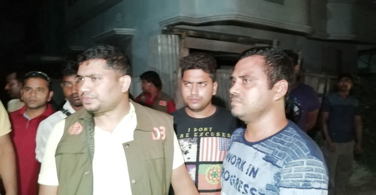 মেহেরপুরে যৌন উত্তেজক সিরাপ তৈরির কারখানার সন্ধান