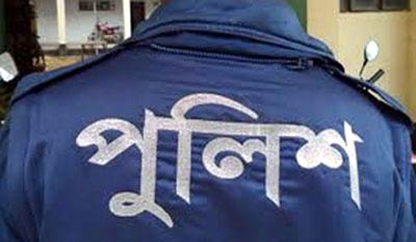 খুলনায় সড়ক পরিবহন শ্রমিক লীগের প্রতিবাদ সভায় পুলিশের বাঁধা