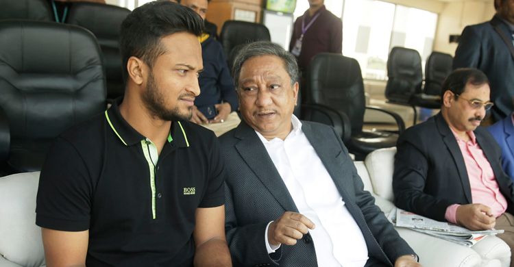 আবার বোর্ডের কাছ থেকে কারণ দর্শানোর নোটিশ পাচ্ছেন সাকিব!