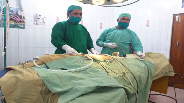 পেট না কেটেও অপারেশন (ল্যাপরোস্কপি) হয় তালা সার্জিক্যাল ক্লিনিকে