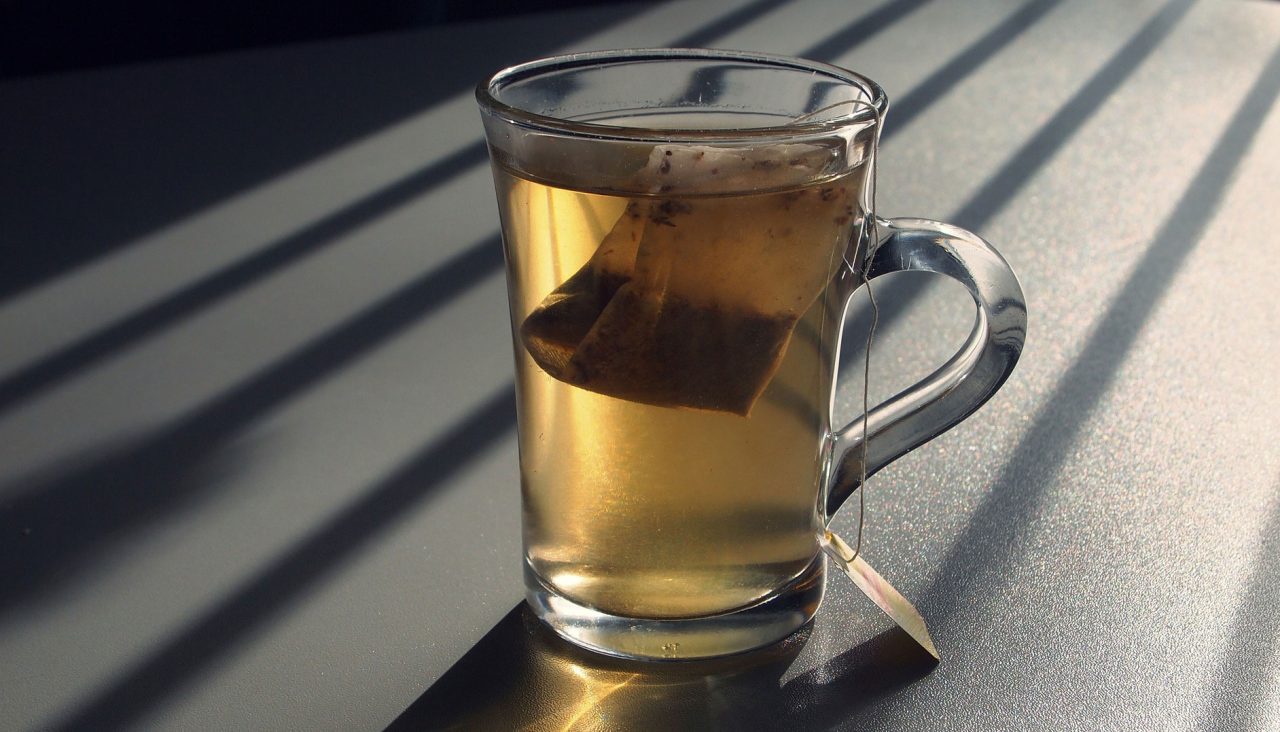 টি-ব্যাগের মাধ্যমে শরীরে ঢুকছে কোটি কোটি বিষাক্ত প্লাস্টিক কণা