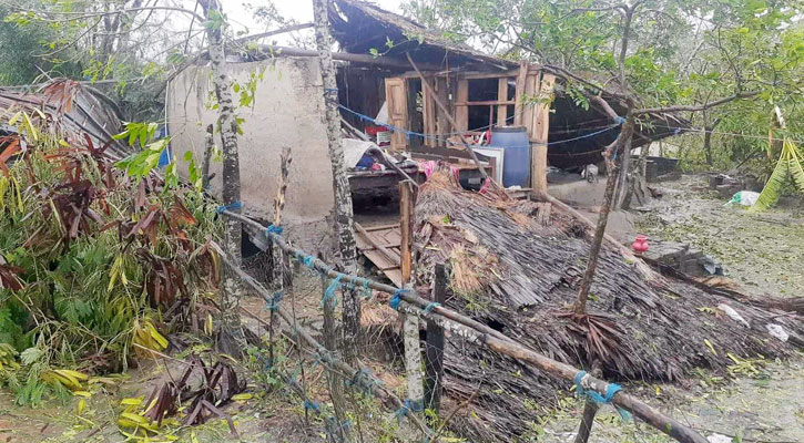 খুলনায় বুলবুলের প্রভাবে ক্ষতিগ্রস্তদের পূণর্বাসনে  বরাদ্দ অপ্রতুল