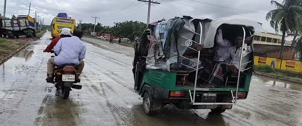 ঘূর্ণিঝড় বুলবুলের প্রভাবে ঝড়ো হাওয়া ও গুড়ি বৃষ্টি