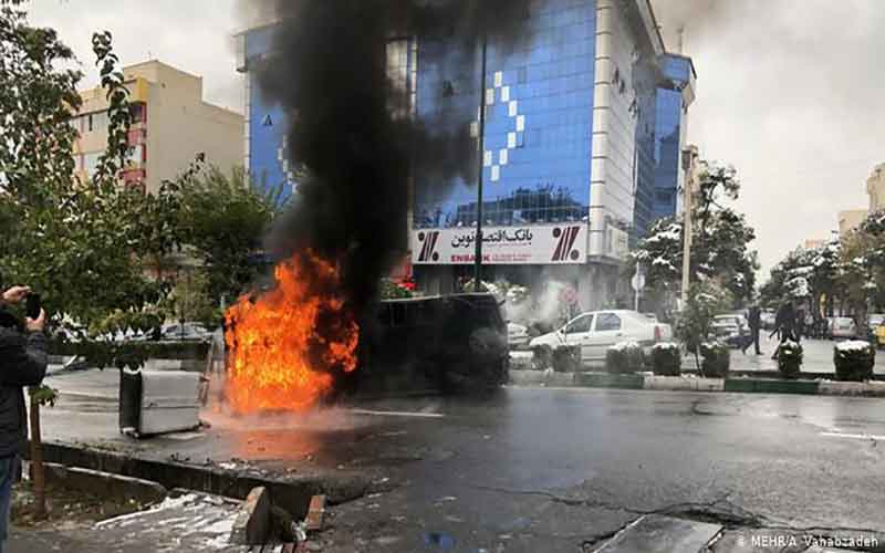 ‘ইরানে নিরাপত্তা বাহিনীর গুলিতে ১০৬ জন নিহত’