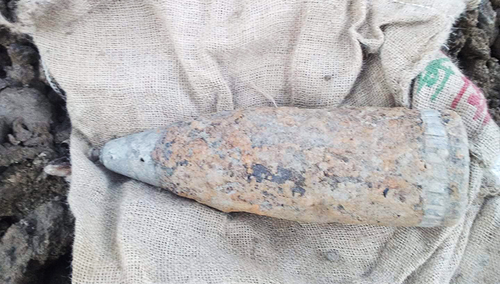 মাটি খুঁড়ে মিলল মুক্তিযুদ্ধের সময়ের ‘মর্টার শেল