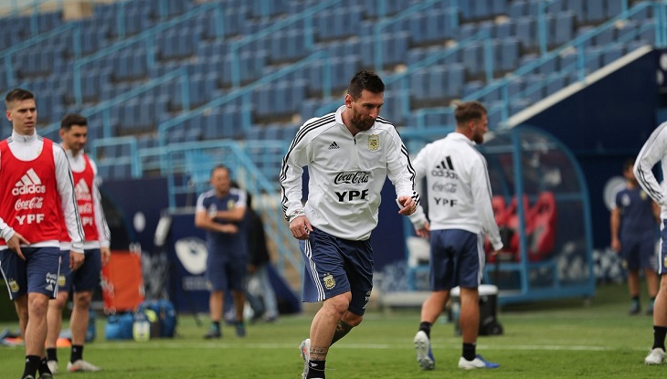 ইসরায়েলে মেসি খেলবেন কি না জানালেন কোচ