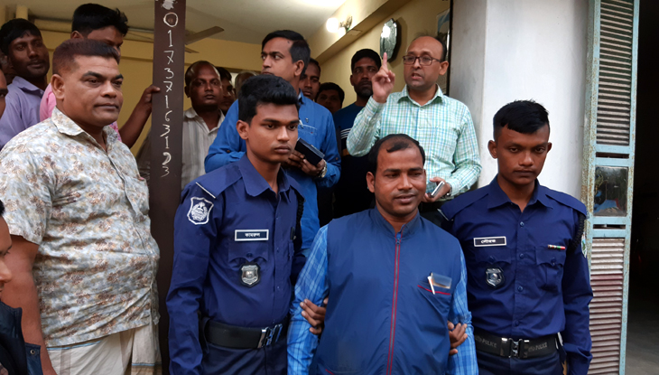 গুজব ছড়িয়ে লবণ কিনতে গিয়ে বিপাকে ১৩ ক্রেতা