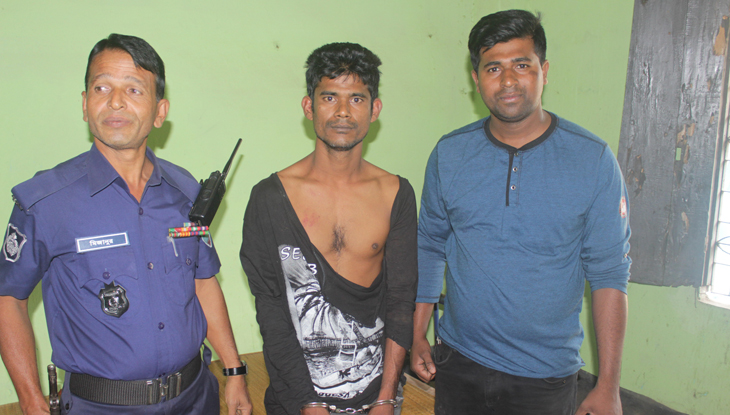 মেয়েকে উত্ত্যক্তের প্রতিবাদ করায় বাবাকে হত্যা