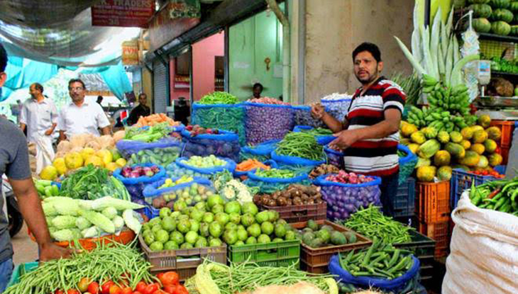 নিত্য পণ্যের আকাশ ছোয়া দামে নাভিশ্বাস ক্রেতার