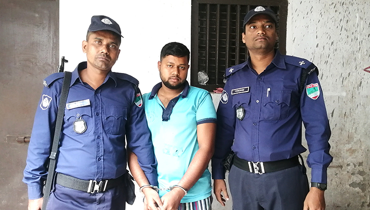 ছাত্রাবাসে নিয়ে শিশুকে ধর্ষণের অভিযোগে কলেজছাত্র গ্রেফতার