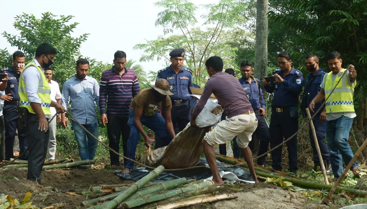 ফুটেজ দেখে টনক নড়ল প্রশাসনের, ইমনের লাশ উত্তোলন
