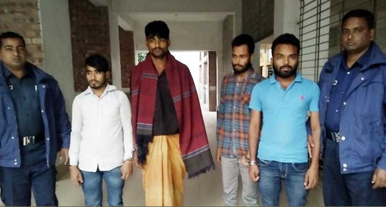 এনআরসি আতঙ্কে ভারত থেকে মহেশপুর সীমান্ত দিয়ে বাংলাদেশে ঢুকছে শত শত মানুষ