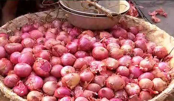 পেঁয়াজ আবারও ২৫০ টাকা!