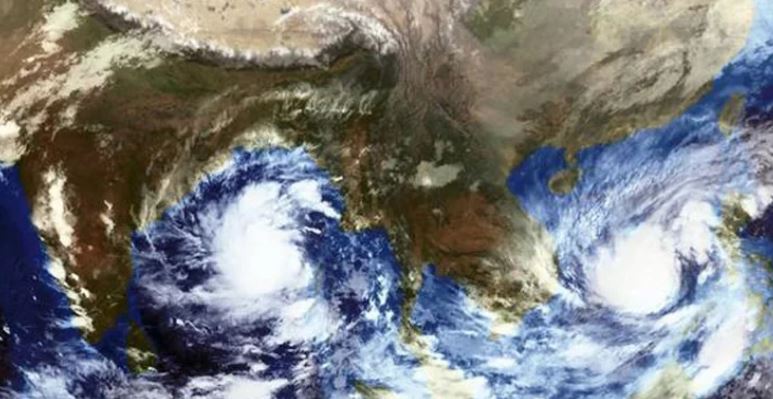 গতি পাল্টে তীব্র শক্তি নিয়ে ধেয়ে আসছে বুলবুল