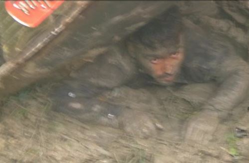 ঝিনাইদহে অলৌকিকভাবে বেঁচে গেলেন যুবক!