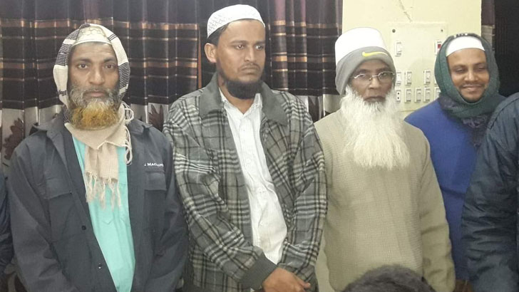 চুয়াডাঙ্গায় মসজিদ থেকে জামায়াতের আমির-সেক্রেটারি গ্রেফতার