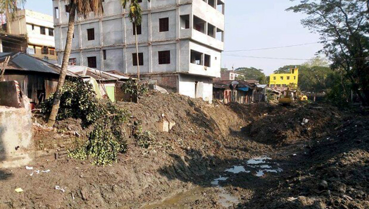 শরীয়তপুর খাল খননে আর্থিক লেনদেনের অভিযোগ